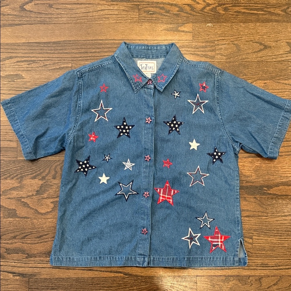 Vintage Americana Starburst Embroidered Denim Shirt Size Medium
